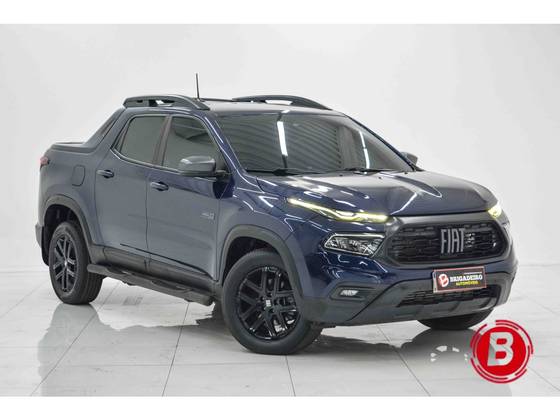 FIAT TORO 2.0 16V TURBO DIESEL ULTRA 4WD AT9 FIAT TORO 2.0 16V TURBO DIESEL ULTRA 4WD AT9